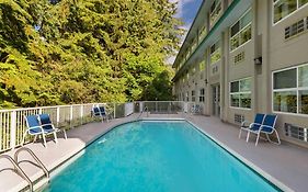 Four Points by Sheraton Surrey
